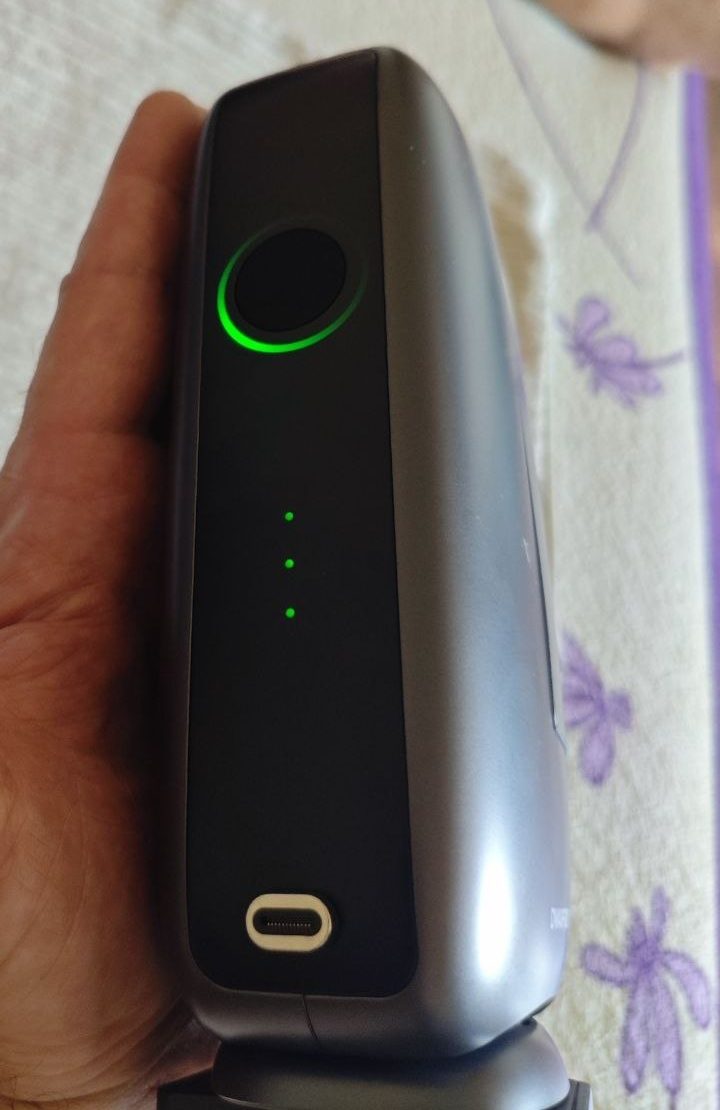 DWARF Mini, power button side